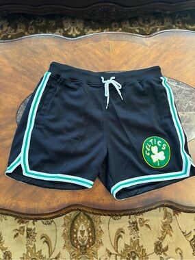 Boston Celtics Mitchell & Ness Black Athletic Shorts with Green Trim Size XL